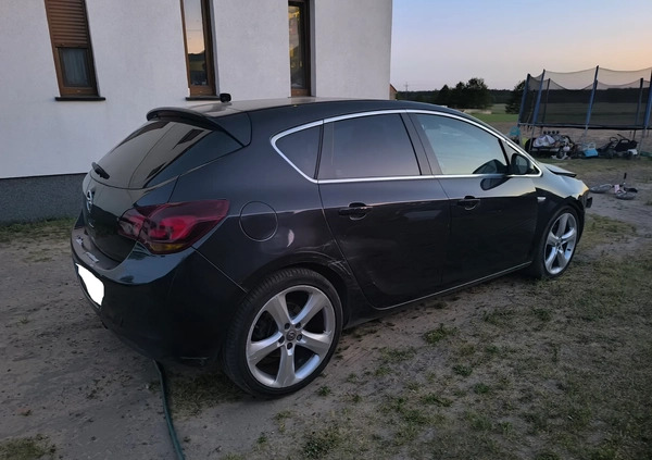 Opel Astra cena 9900 przebieg: 220000, rok produkcji 2010 z Sulmierzyce małe 92